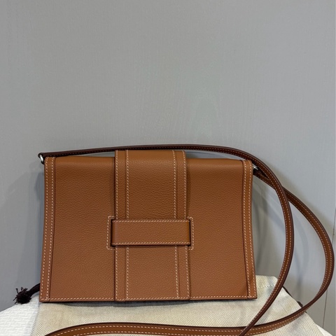 Hermes passant H