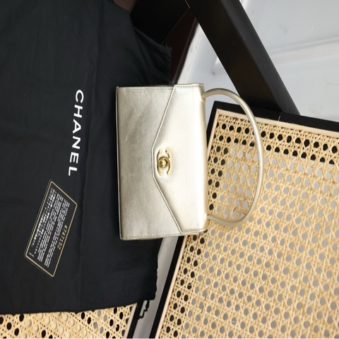 Chanel土豪金mini Kelly书包扣手提包