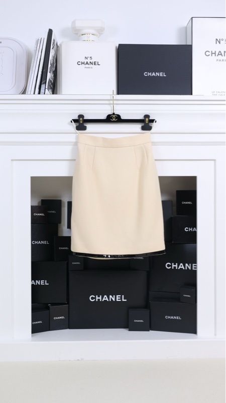 Chanel 91年米白色漆皮滚边半裙
