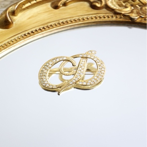 Dior水钻字母CD胸针