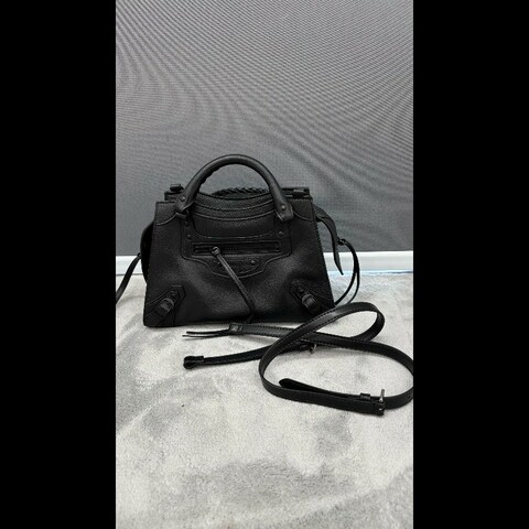 BALENCIAGA/巴黎世家 機車包黑色荔枝皮