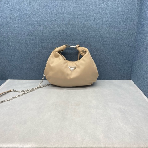 普拉達Prada Hobo雲朵包，成色99新
