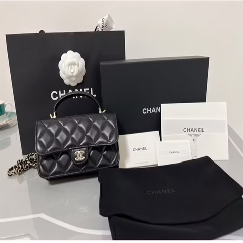 CHANEL 香奈兒《全新》經典菱格紋迷你提把手機包 黑色羊皮 金釦 鏈帶包 全配
