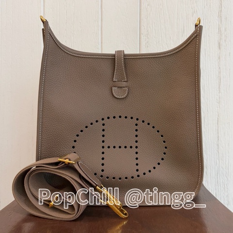 Hermes 18大象灰T/C皮Evelyne III29金釦肩斜背包H056277CC18