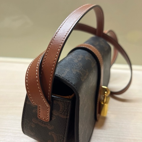 Celine 老花鎖頭單肩手提包
