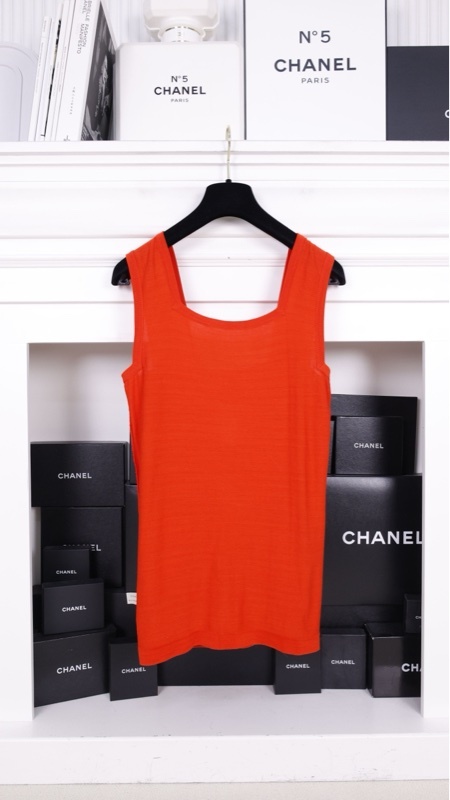 Chanel 红金纽扣宽肩带背心上衣