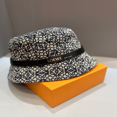 全新 Loewe 單寧基本款漁夫帽 57cm