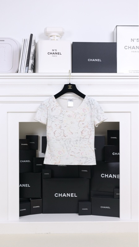 Chanel 98年早春度假系列白色印花圆领短袖