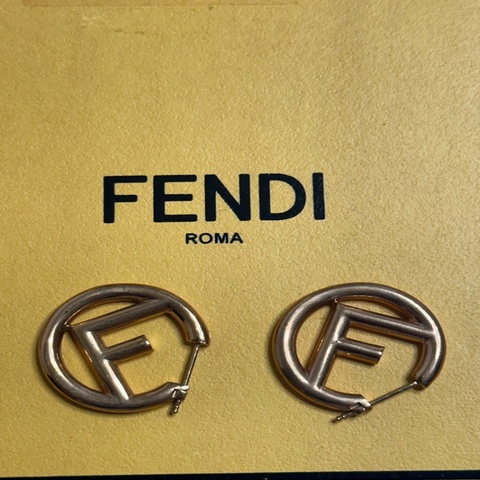 Fendi 經典耳環