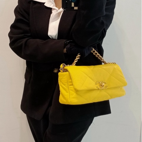 CHANEL香奈兒 19bag黃色 菱格小號羊皮 芯片款 單肩斜挎包。