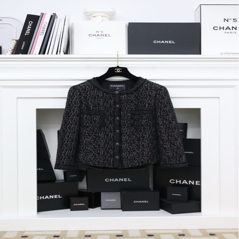 Chanel 07年黑银圆领coco字母印花上衣外套