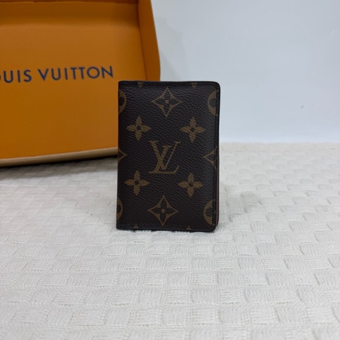 LV 直立式對開短夾
