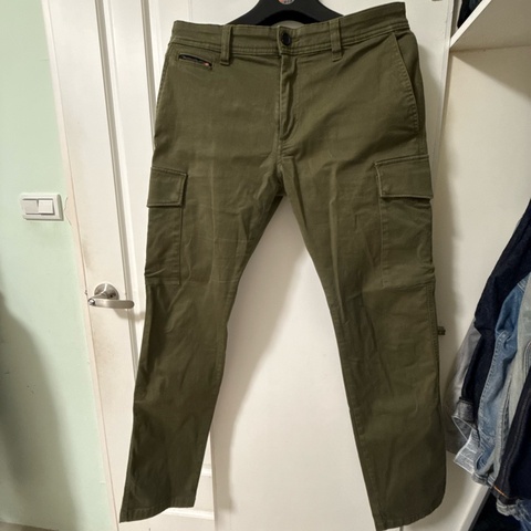 DIESEL軍綠工裝褲