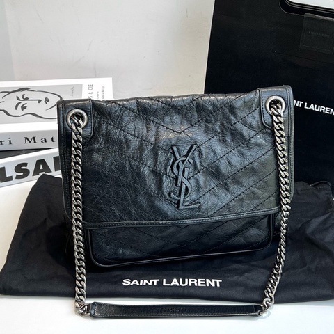 YSL 聖羅蘭 中號d扣niki 20s 底長27