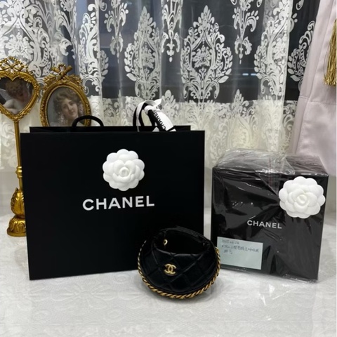 CHANEL 香奈兒《全新全配》呼拉圈零錢包 黑金羊皮｜Hula Hoop 手環包｜可放AirPods／車鑰匙｜熱門限量款