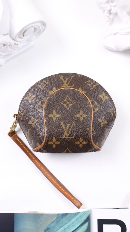 LV 06年老花mini贝壳包