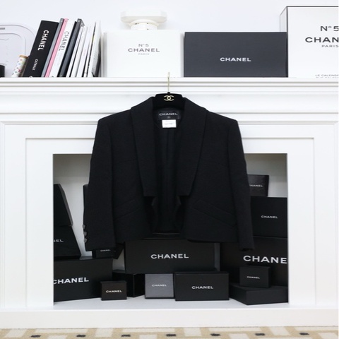 Chanel 14年黑色羊毛大翻领两口袋外套
