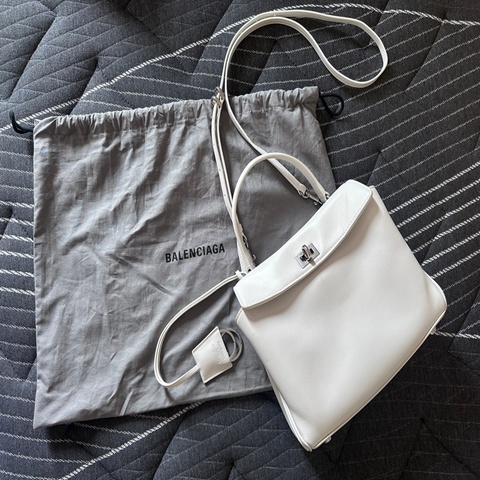 Balenciaga Rodeo mini leather tote