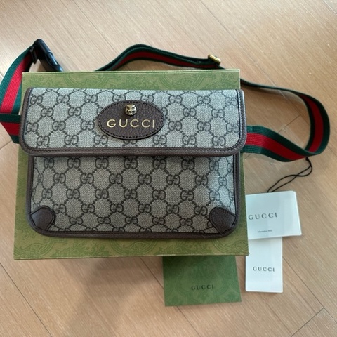 GUCCI虎頭斜背包