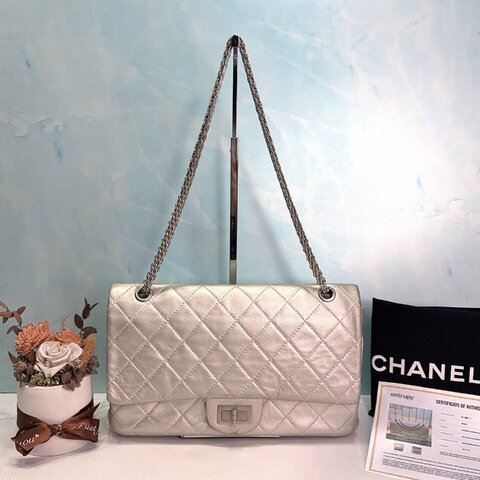 CHANEL 2.55牛皮銀鏈翻蓋包