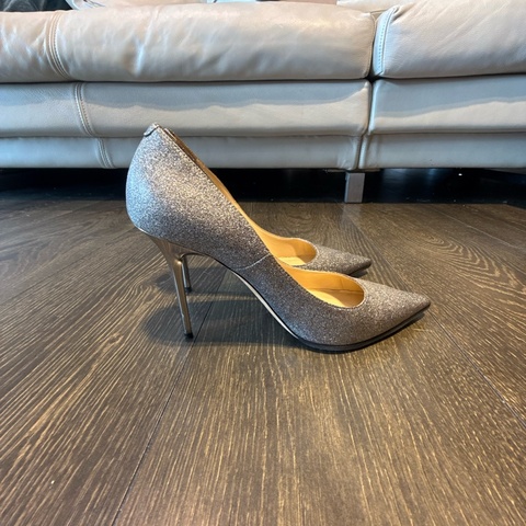 Jimmy Choo 經典銀灰高跟鞋38號