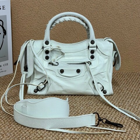 Balenciaga/巴黎世家 白色小號Le City機車包手提包單肩斜揹包。