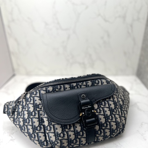 香緹國際精品 Dior 刺繡老花胸包 1158