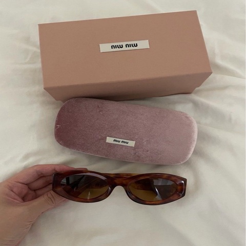 Miu Miu太陽眼鏡