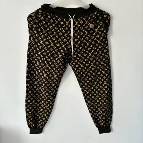 LV滿版logo縮口長褲👖xs