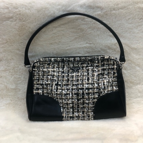Prada Tweed 料 拼皮上肩袋 XC676