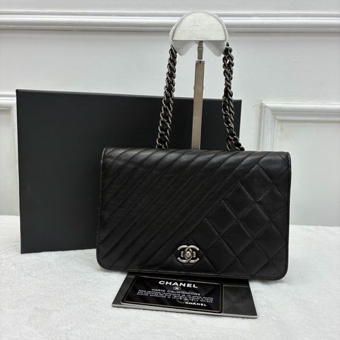 Chanel boy woc 黑色銀扣
