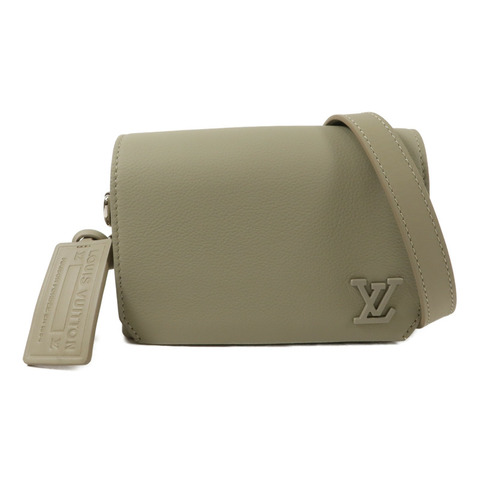 LOUIS VUITTON 牛皮皮革Flap Wearable Wallet肩背袋