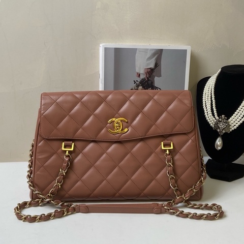 Chanel/香奈兒 單肩腋下包 98新 西柚紅 牛皮材質 17開