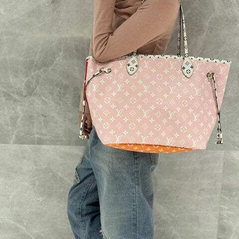 LV 春夏限定拼色Neverfull中號 32*28*16 98新配件子包 塵袋