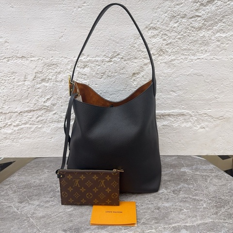 Louis Vuitton 路易威登low key hobo中號黑色手提芯片款 配件子袋