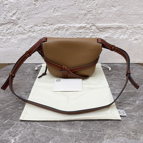 loewe/羅意威gate small拼色小號馬鞍包 蝴蝶結設計