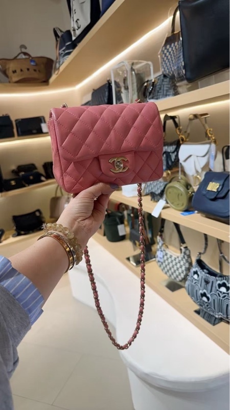 Chanel 香奈儿 粉色方胖子，金扣
