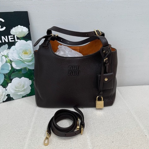 Miumiu繆繆 深棕色手提包托特 25.5cm*13cm*20cm