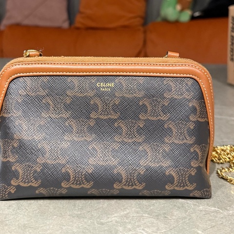 Celine 貝殼包