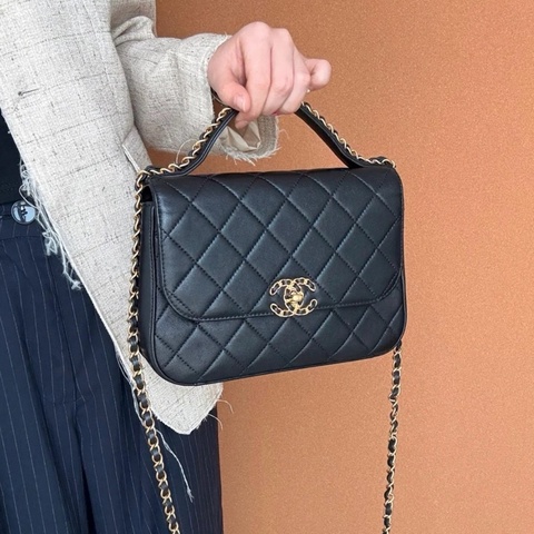 💎Chanel香奈兒｜19bag黑金郵差包｜99新全配 28開