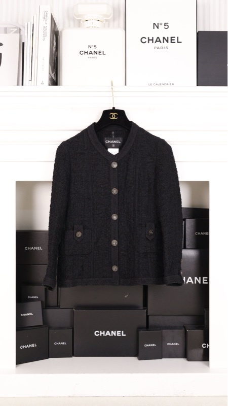 Chanel 16年首尔系列秀款黑色粗花呢两口袋上衣外套FR36 25/8