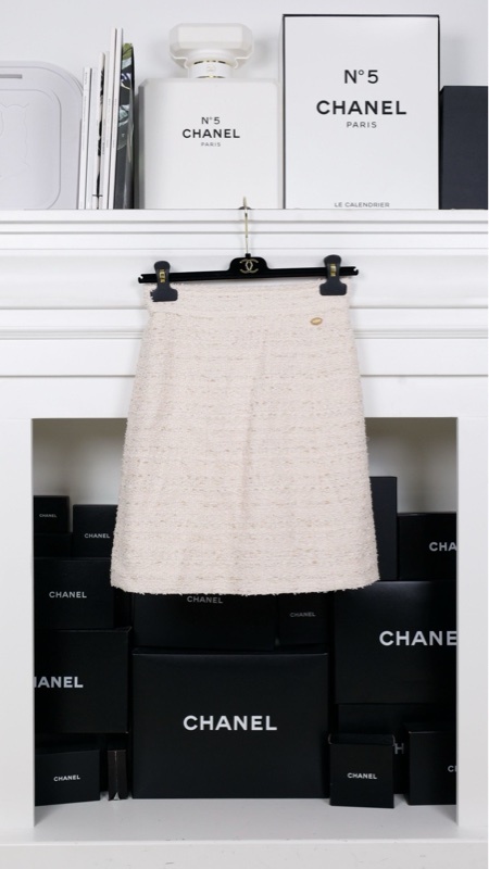 Chanel 10年田园音乐会系列秀款裸粉色半裙