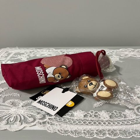 MOSCHINO（真品）《全新》Teddy Love 深紅色小熊折傘｜附小熊吊飾・收納套・原廠吊牌