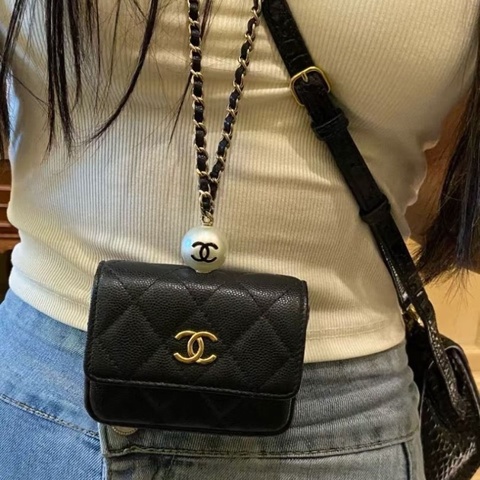 Chanel 黑金珍珠鏈條包 荔枝皮 10*8*2 9新 配件塵袋