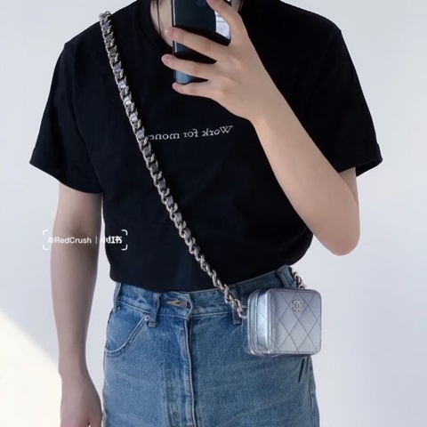 CHANEL 漸變銀色粗鏈條肩背斜背方塊包10*9*7 9新 配件塵袋保卡