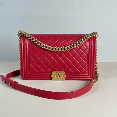 CHANEL BOY 28cm 絕版 紅色 菱格 小羊皮 霧金鍊 下蓋包 A92193