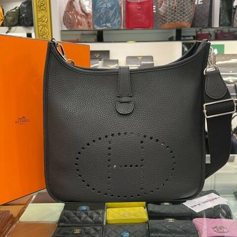 東區正精品㊣HERMES EVELYNE 33cm 愛馬仕黑色全皮H 洞洞銀釦斜背包 T刻 RZ6539