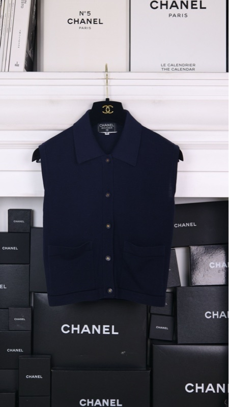Chanel 深蓝色金扣针织背心上衣外套