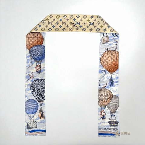 JS1513-LV Vivienne淺藍拚米色彩logo熱氣球長絲巾 M78441