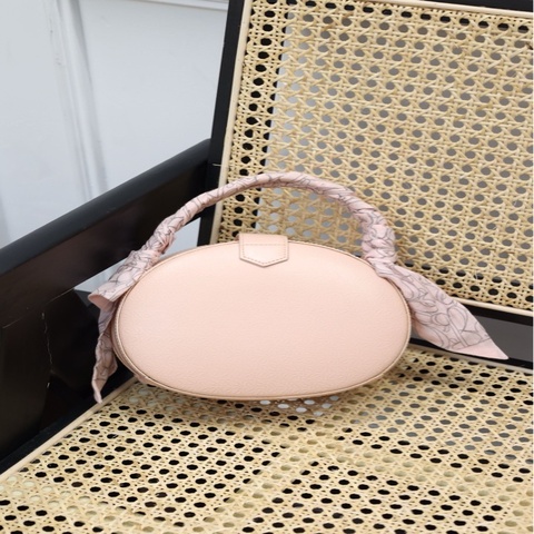 Loewe博物馆粉色暗纹圆蛋蛋手提包